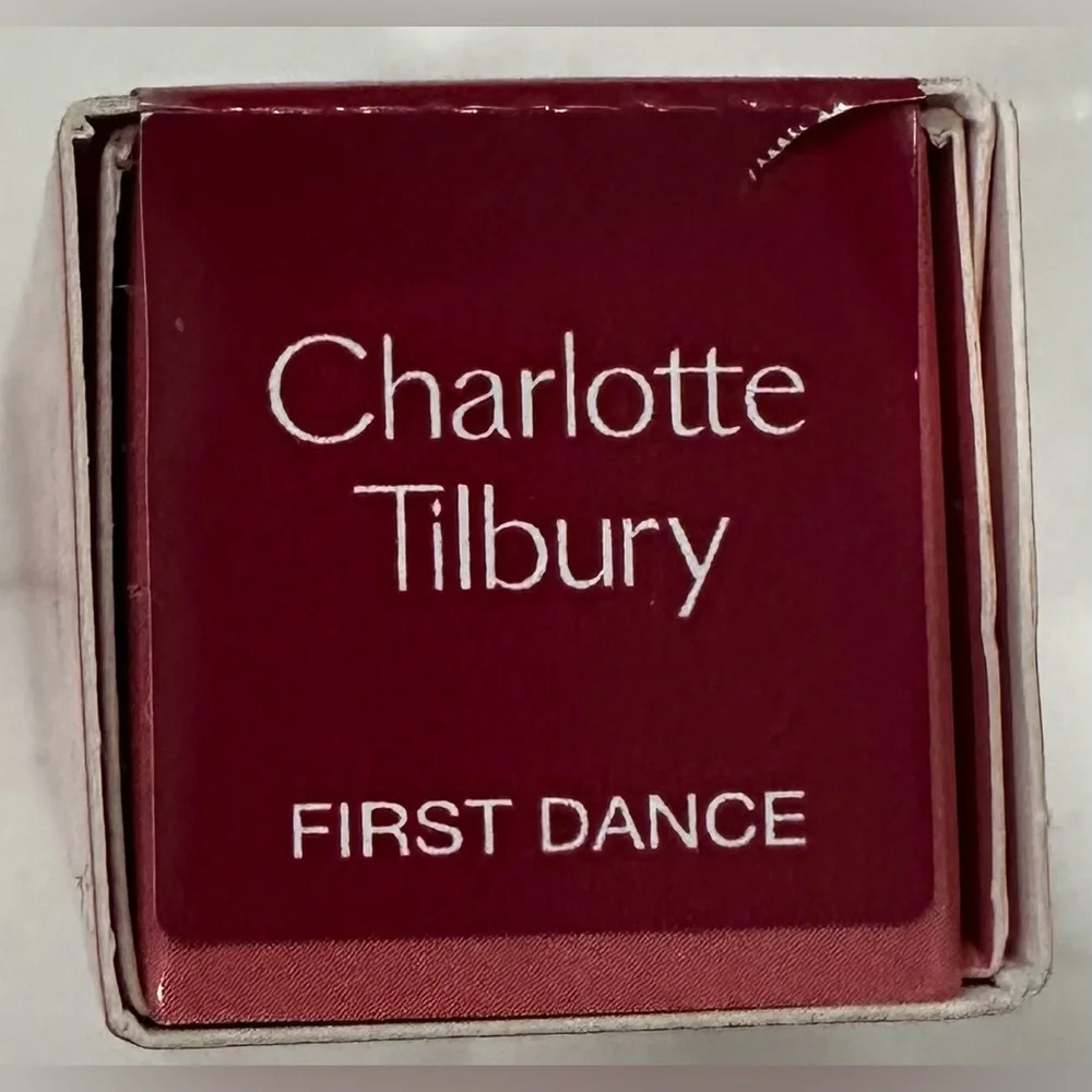 New! Charlotte Tilbury Matte Revolution Luminous Lipstick First Dance
